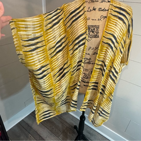 MAELU Womens Yellow Blue Cream Striped Open Front Kimono - One Size - Picture 2 of 6